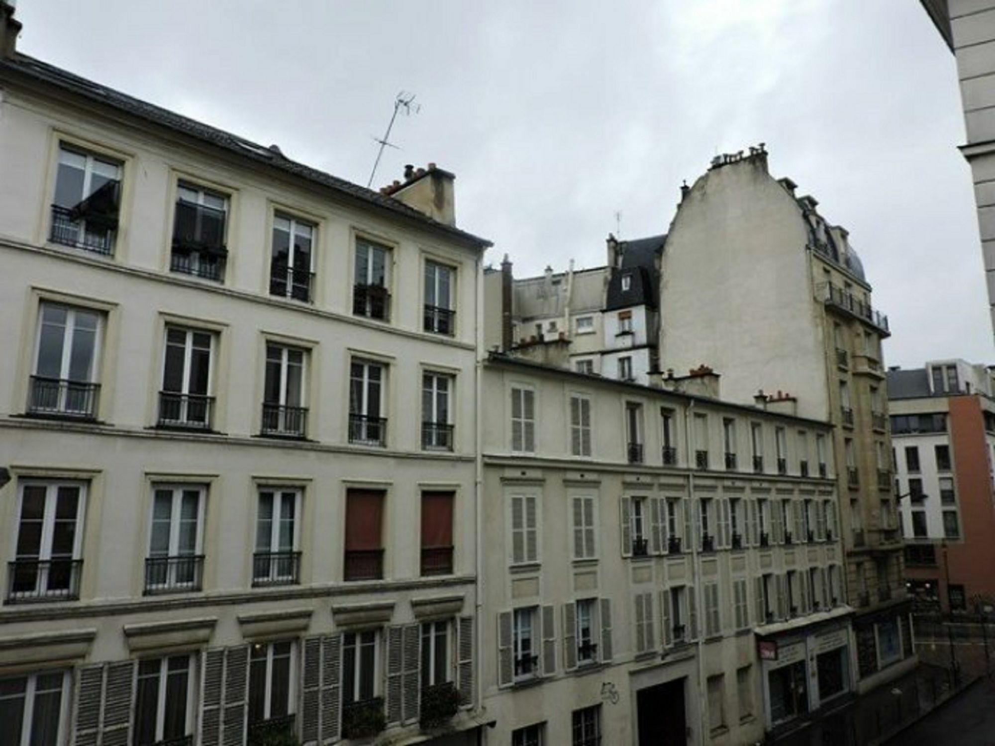 Paris Hotel Le Mediterraneen Eksteriør billede