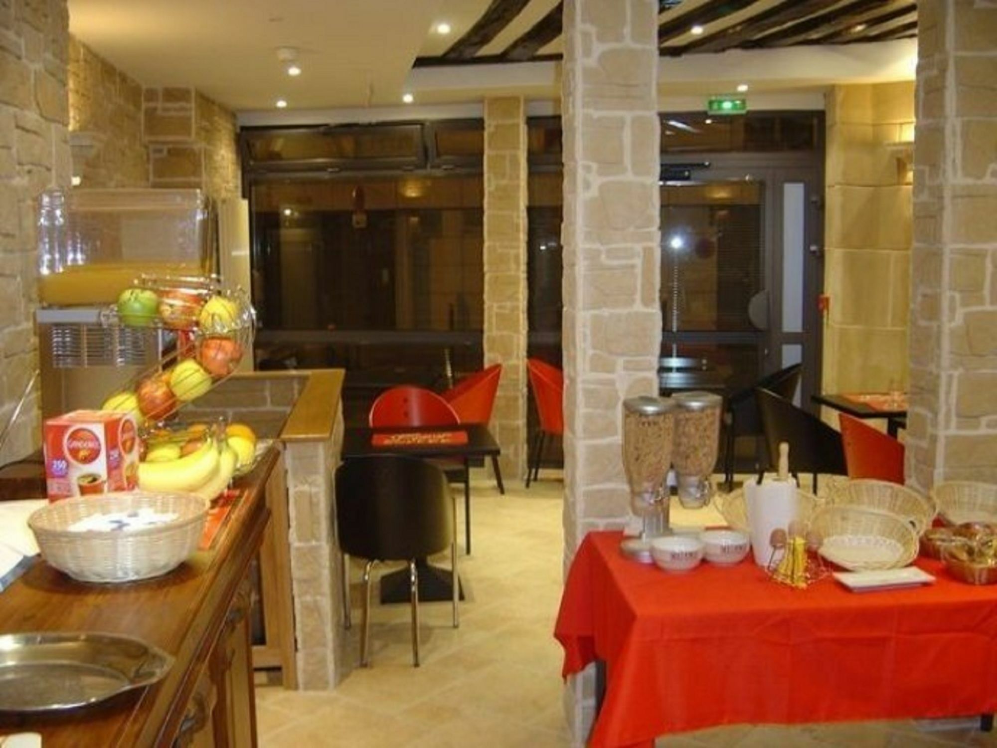 Paris Hotel Le Mediterraneen Eksteriør billede