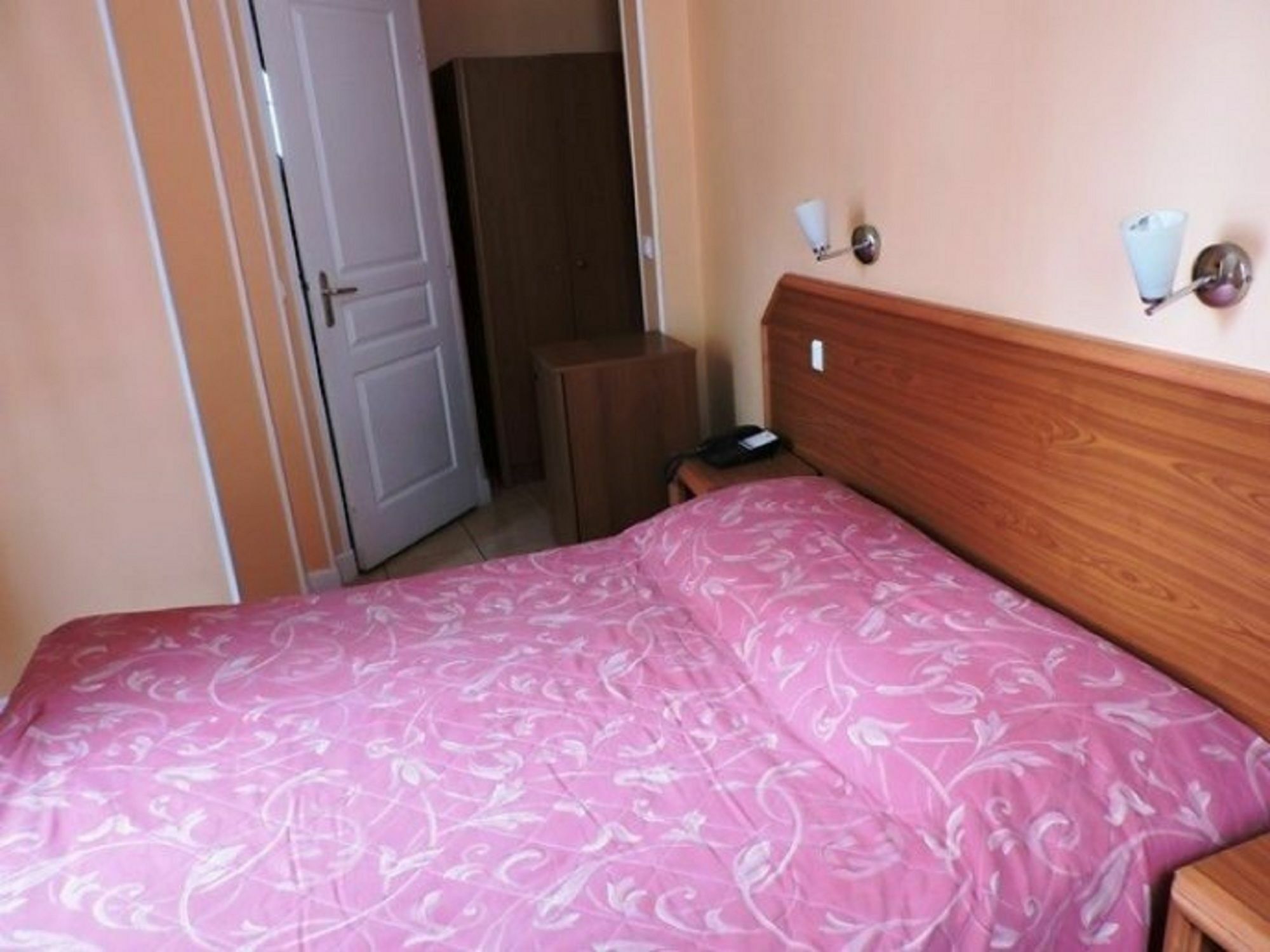 Paris Hotel Le Mediterraneen Eksteriør billede