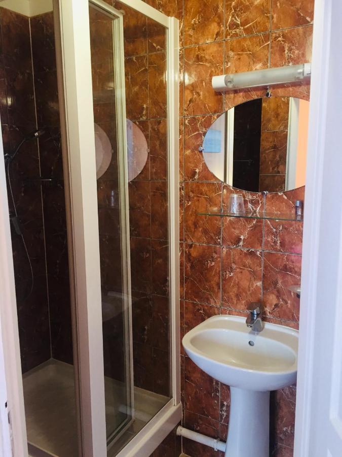 Paris Hotel Le Mediterraneen Eksteriør billede