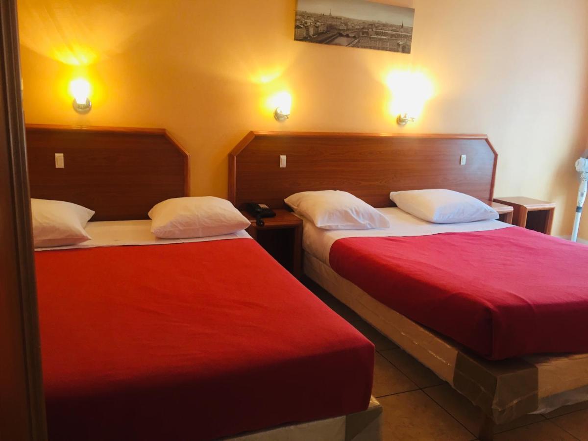 Paris Hotel Le Mediterraneen Eksteriør billede